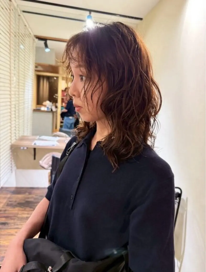ミディアム パーマ 畝原 陽真里のヘアスタイル