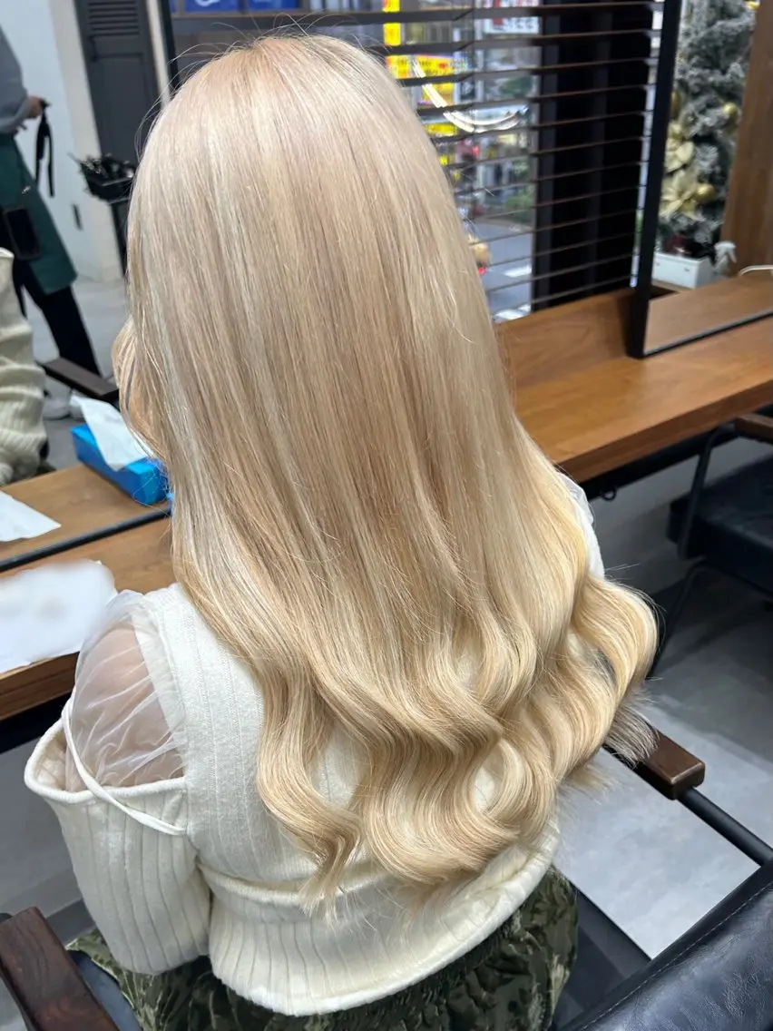 エクステ ENA💗NEXT /ハイトーンエクステのヘアスタイル