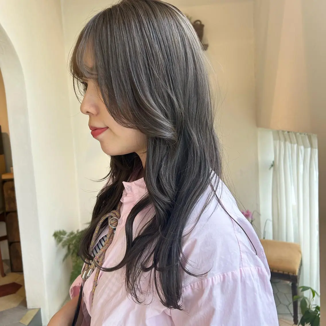 セミロング カット ヘアカラー 柳川沙羅 🌿透明感カラーのヘアスタイル