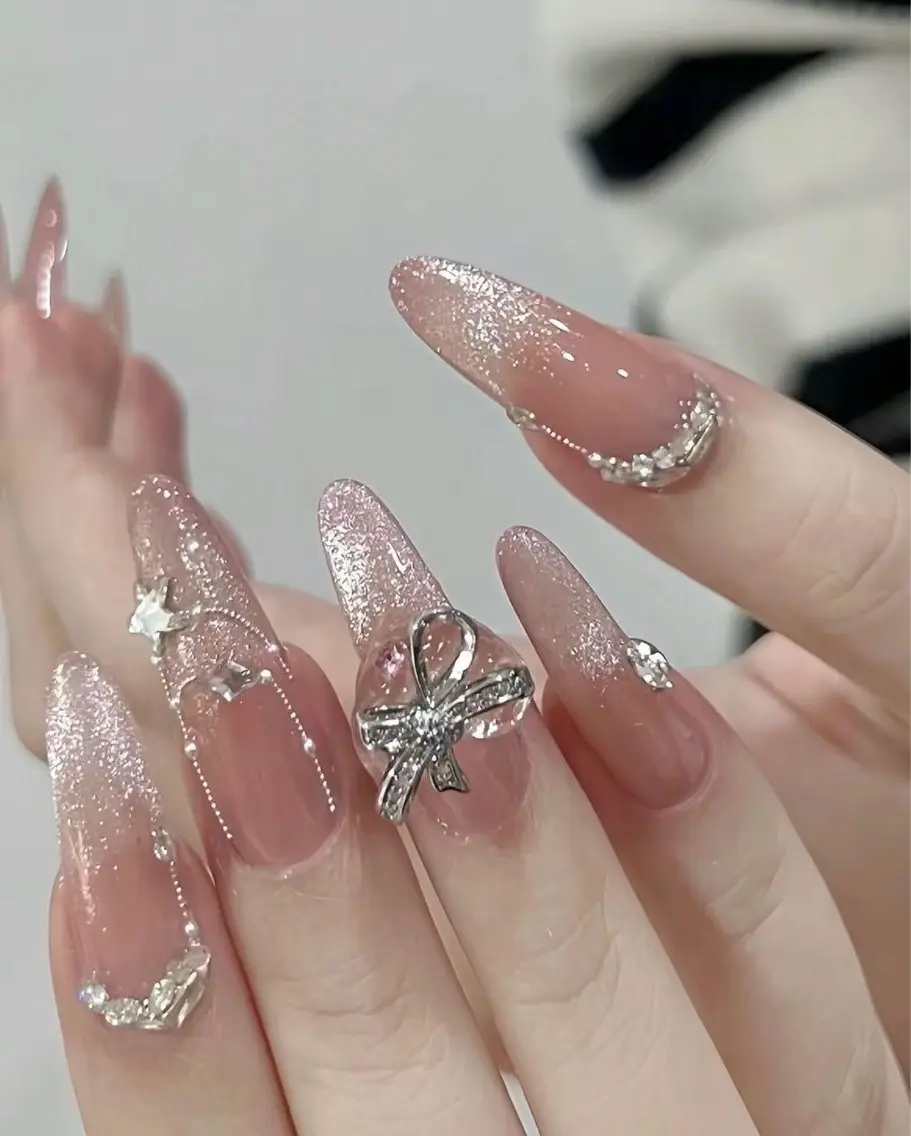 ネイル チークネイル 長さ出し フラッシュネイル ジェルネイル キラキラネイル kana nailのネイルデザイン