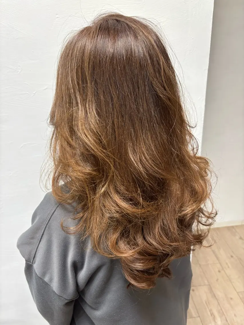 ロング パーマ 西田 敏幸のヘアスタイル