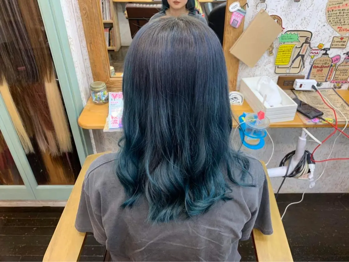 ミディアム カラー ブリーチ 産休の為お休みです! 小島凜のヘアスタイル