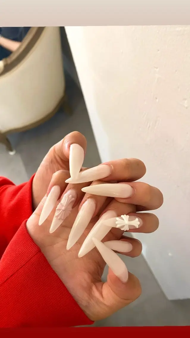 ネイル 持ち込み 佐藤 輝桜理のネイルデザイン