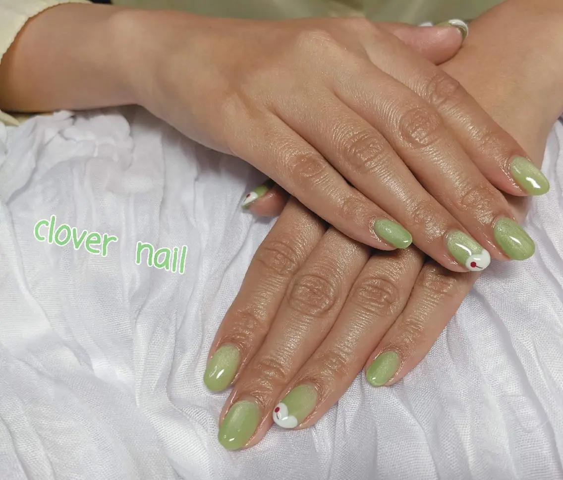 ネイル マグネットネイル ハンドネイル clover nailのネイルデザイン