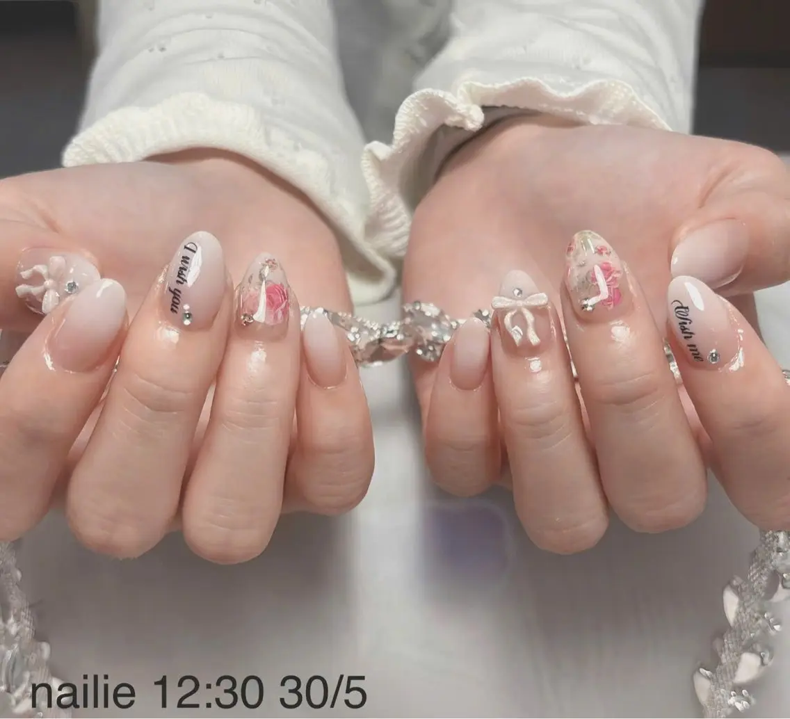 ネイル キラキラネイル マグネットネイル ぷっくりネイル 春ネイル ワンホンネイル ハンドネイル Candy Nailのネイルデザイン