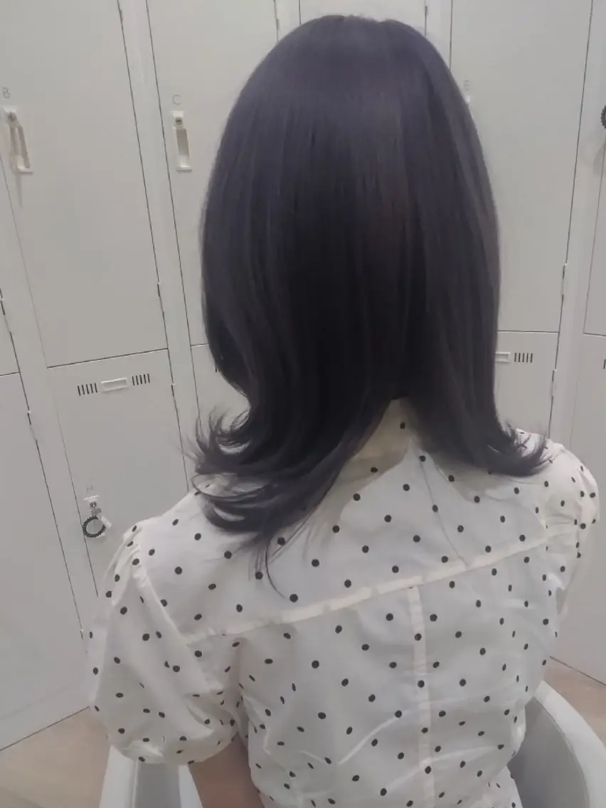 カラー ブリーチ 中谷 朱里のヘアスタイル