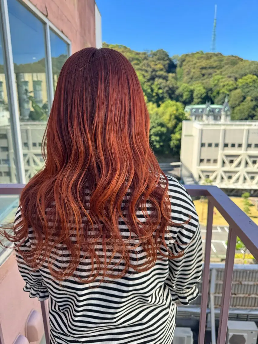 ロング カラー オレンジ ヘアカラー Viage （ビアージュ）のヘアスタイル