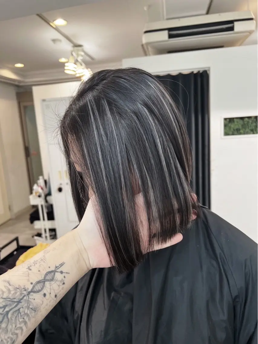 ショート カラー ダークグレー ダークグレージュ グレージュ ハイライトカラー ハイライト 指名数No.1 /NAOYAのヘアスタイル