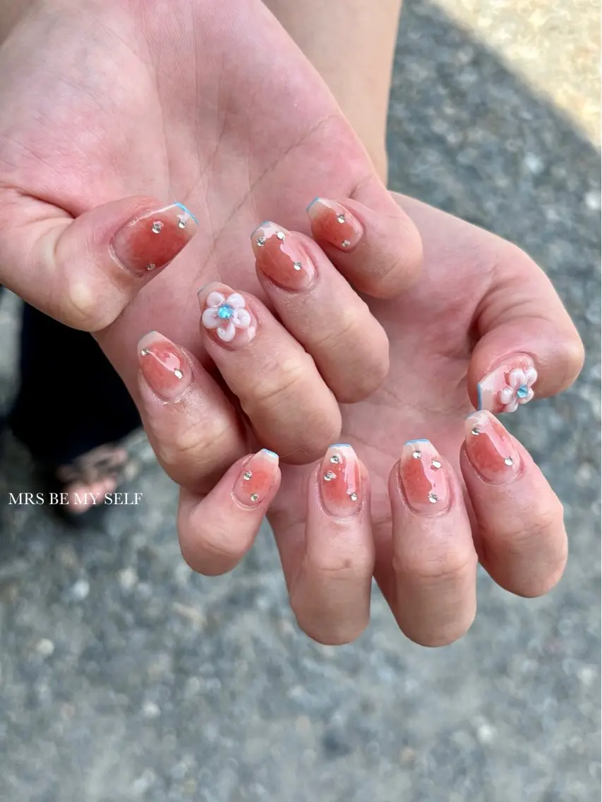 ネイル チークネイル MRS/ miyu🎀のネイルデザイン