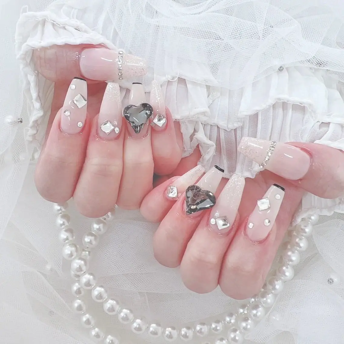 ネイル ハンドネイル ハンドケア Nova Nail Nambaのネイルデザイン