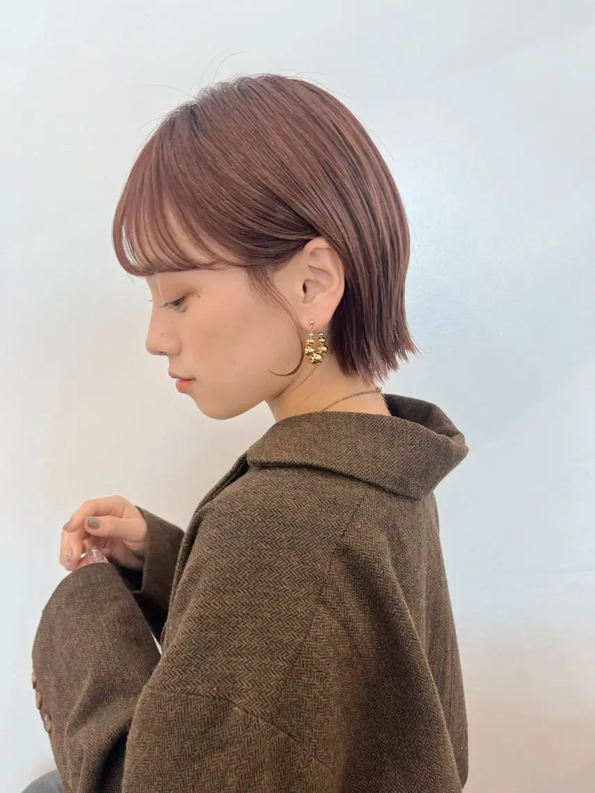 ショート カラー ヘアアレンジ ベージュカラー ピンクカラー ピンクベージュ ボブ 外ハネヘア 🌱ボブ/レイヤー/ ベージュ/あやみ✨のヘアスタイル