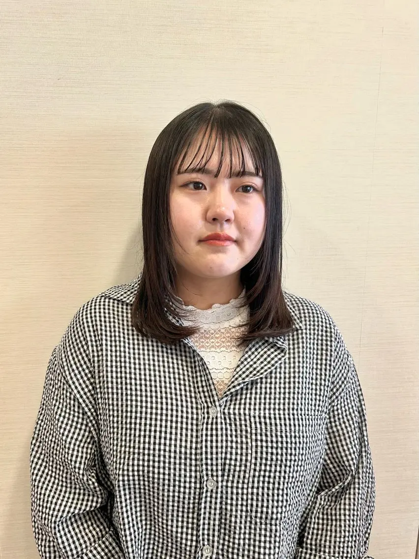 ミディアム カラー カット ヘアカラー ミ ユのヘアスタイル
