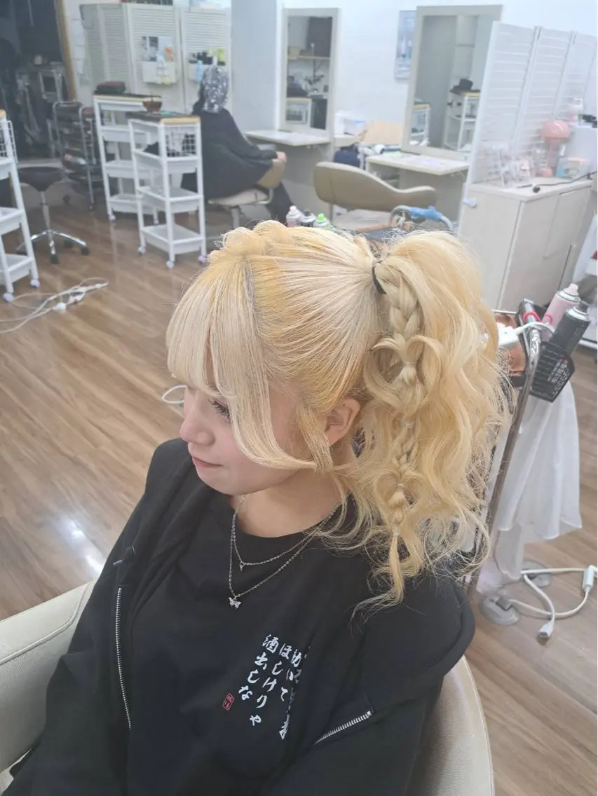 セミロング ヘアセット GLOSS 心斎橋 山上のヘアスタイル