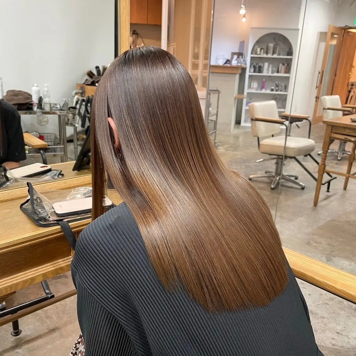 セミロング ハイライト 縮毛矯正 カットモデル୨୧大阪 梅田タカシマリナ♡のヘアスタイル