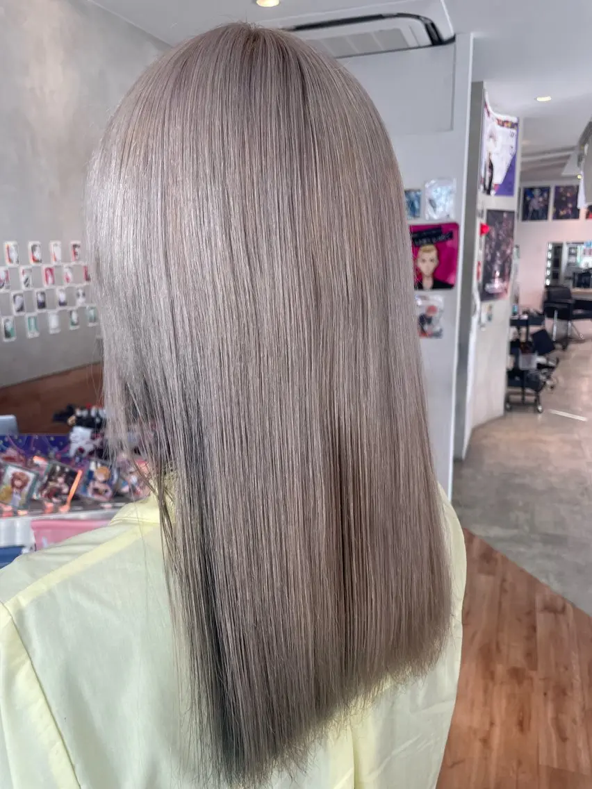 ロング カラー ヘアカラー トリートメント インナーカラー 推し ブリーチ 髪質改善のヘアスタイル