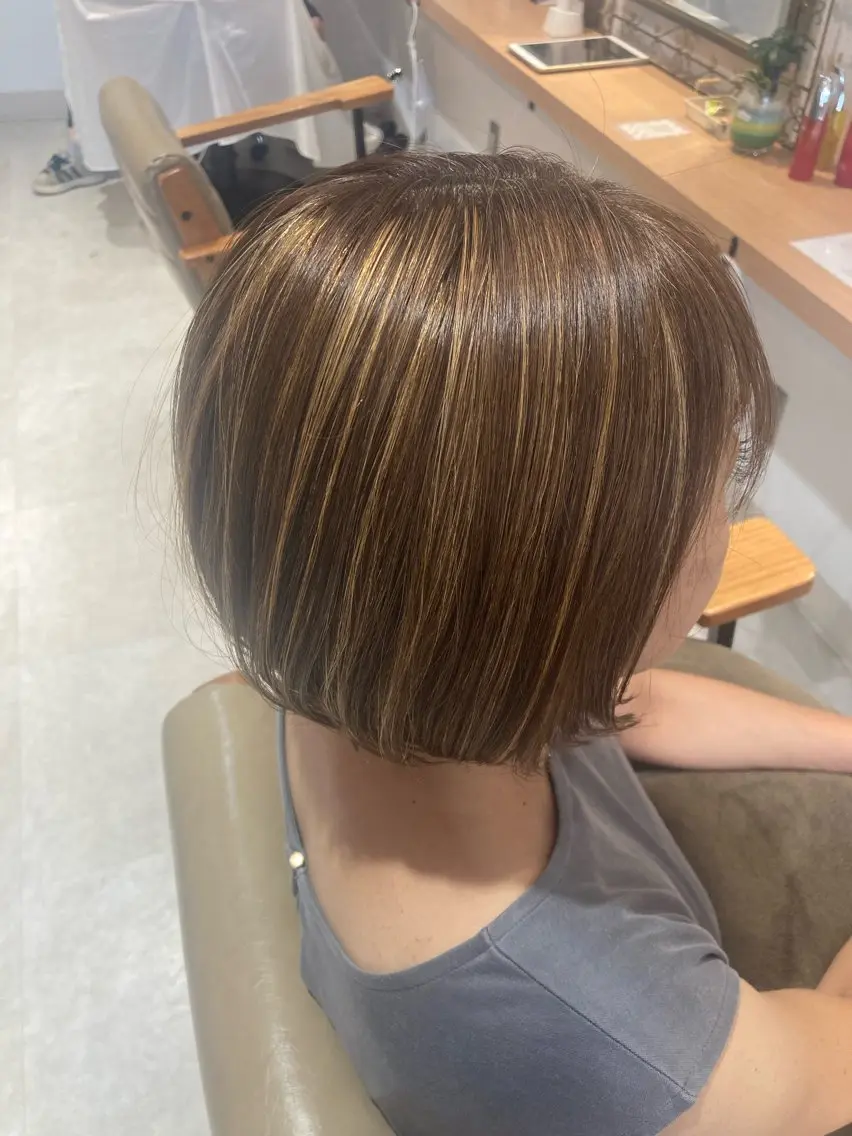 ショート ヘアカラー ツヤカラー3850 まいのヘアスタイル