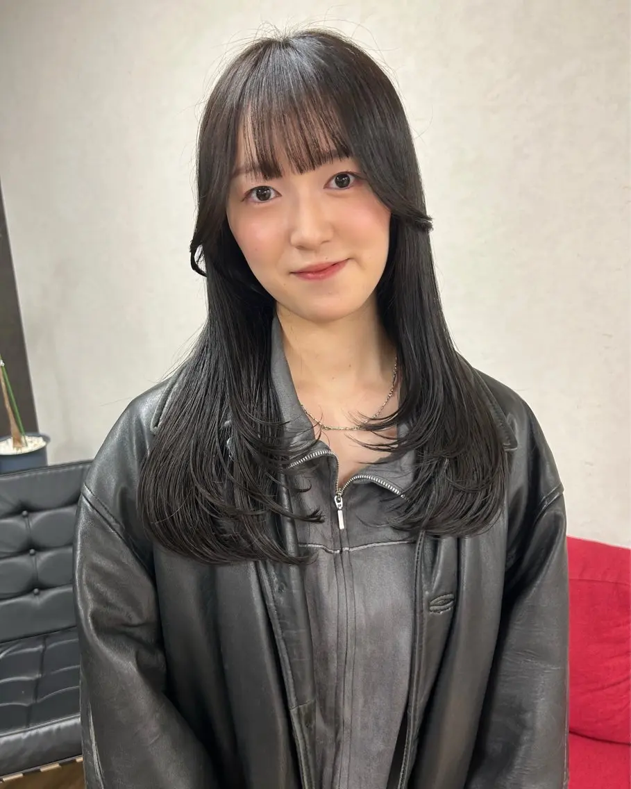 ロング カラー レイヤー/インナー カラー🦋ルイのヘアスタイル
