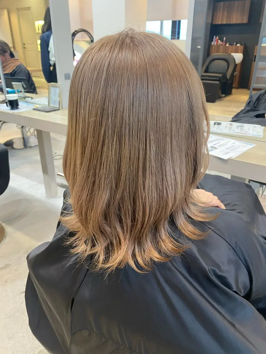 カラー ダブルカラー 才田 まりなのヘアスタイル