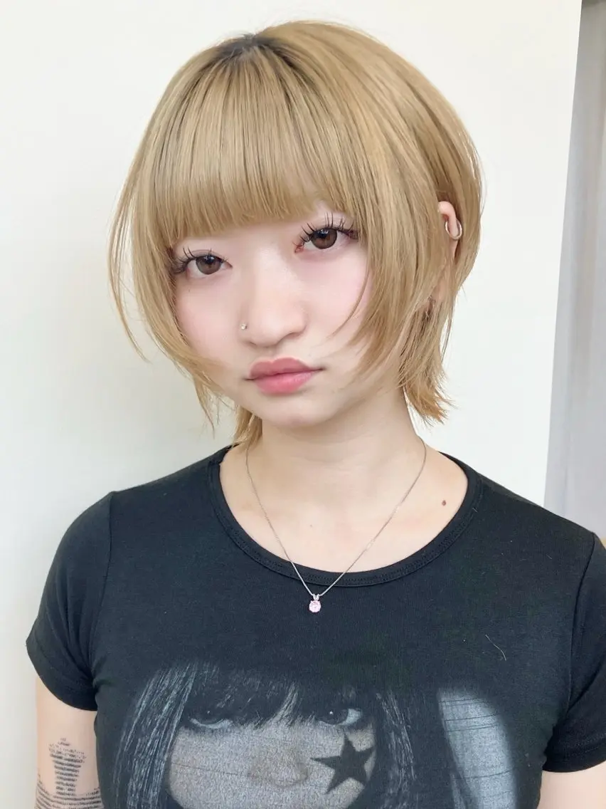 ショート ショートヘア ウルフカット カット fumika推しカラ ー/レイヤーカットのヘアスタイル