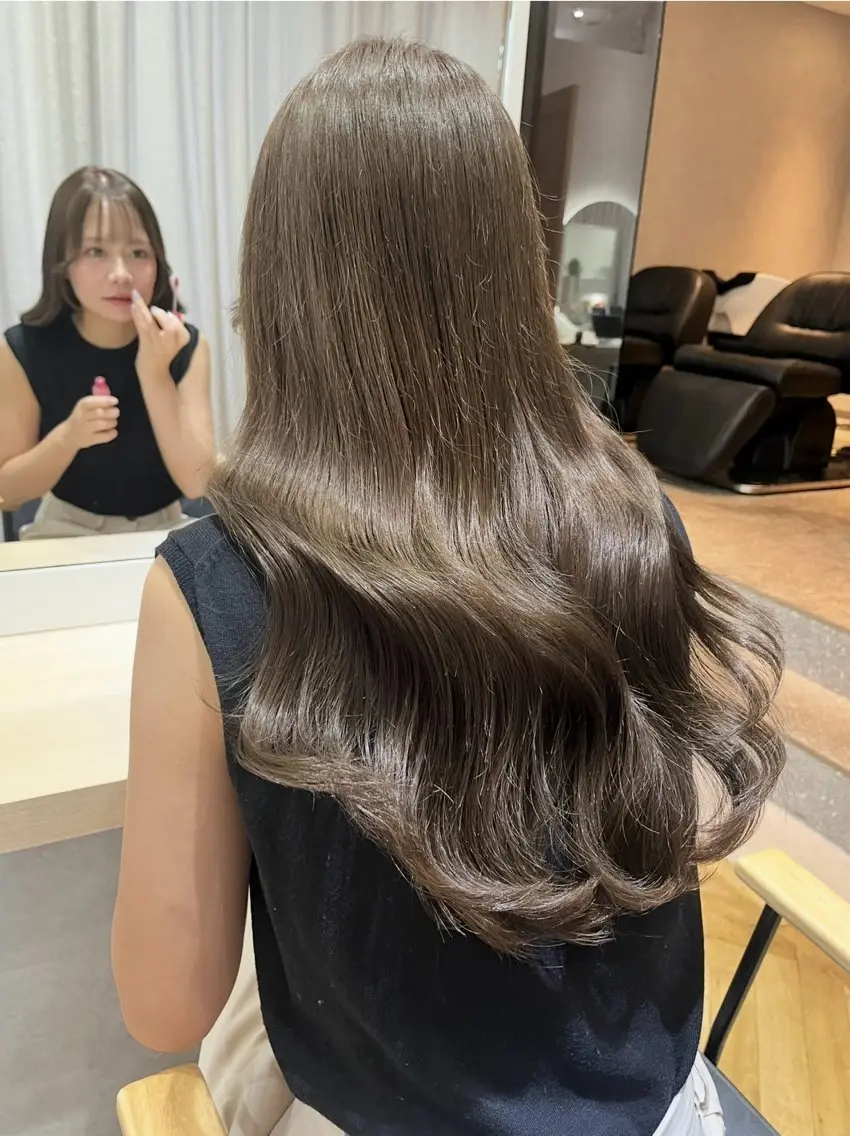 ロング カラー カット ヘアカラー トリートメント 透明感カラー👑 井上美乃里のヘアスタイル