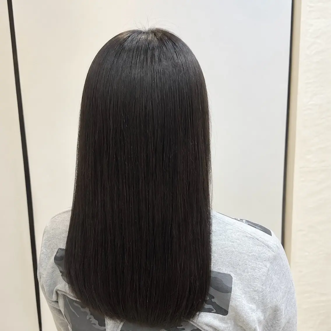 ロング 村下 莉央のヘアスタイル