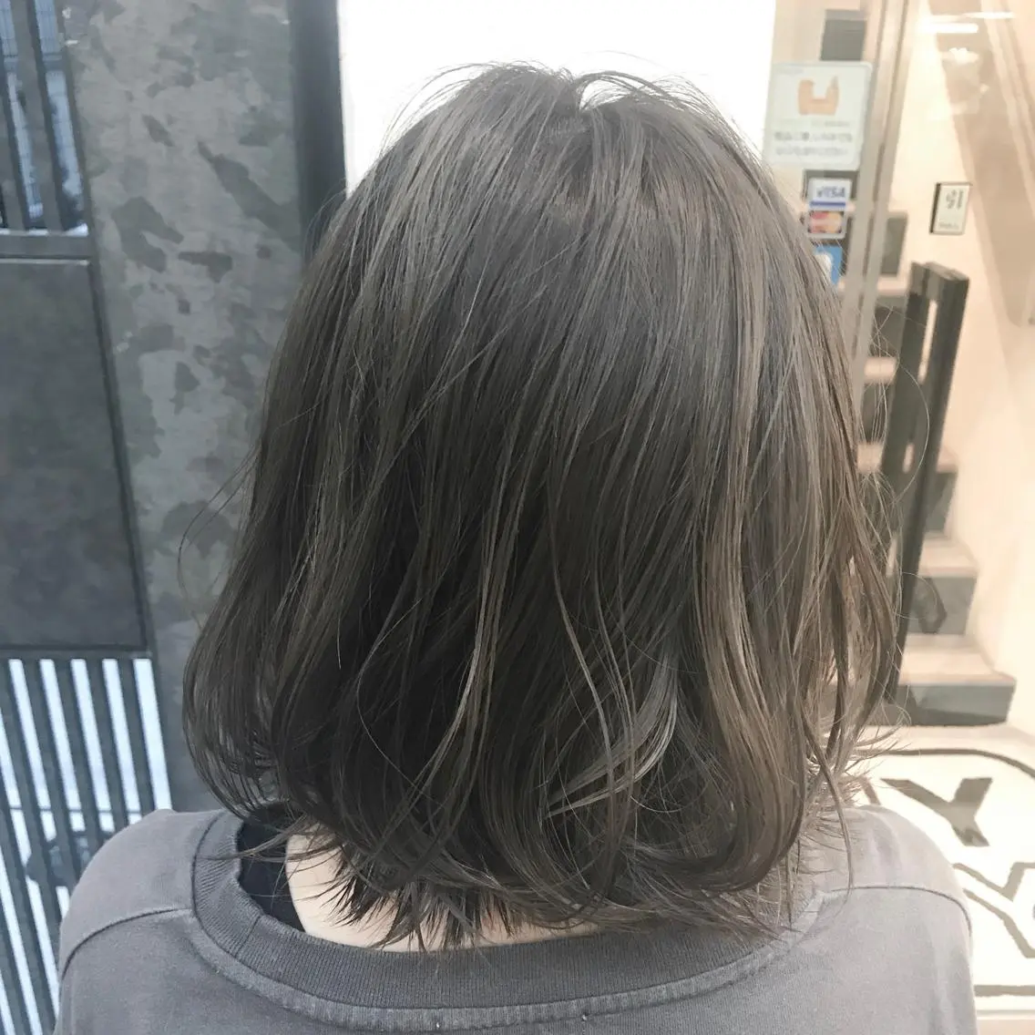 ショート カラー ブリーチ ケアブリーチ ダブルカラー 髪質改善カラー韓国風 レイヤーtudaのヘアスタイル