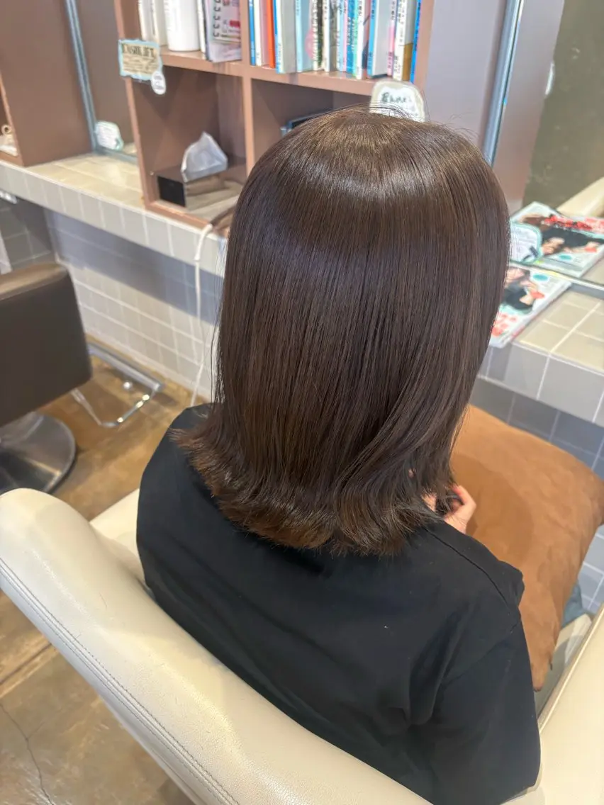 ミディアム カラー 透明感カラー カット ヘアカラー 秋吉 結愛のヘアスタイル
