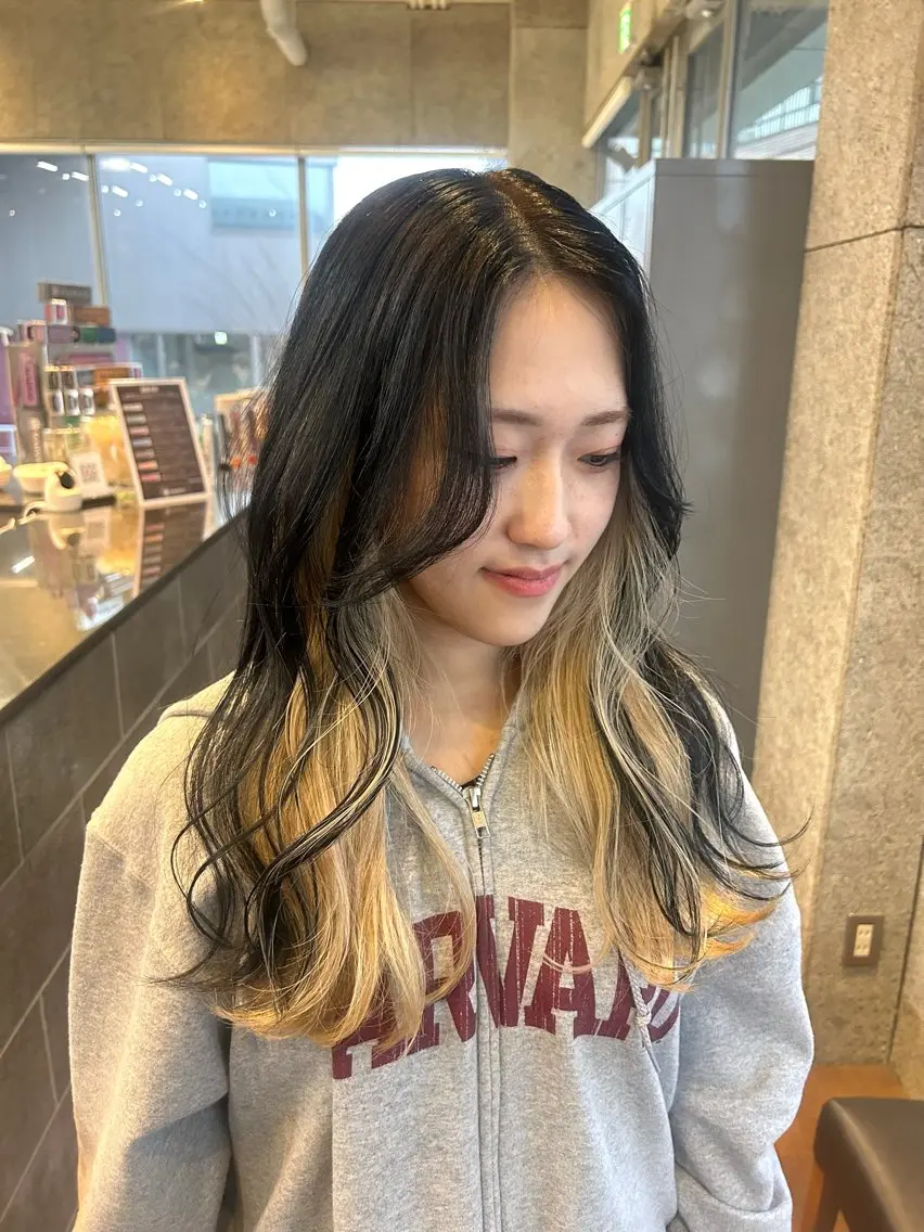 ロング カラー ブロンド 🤍垢抜け♡透明感 カラーmoeka🤍のヘアスタイル