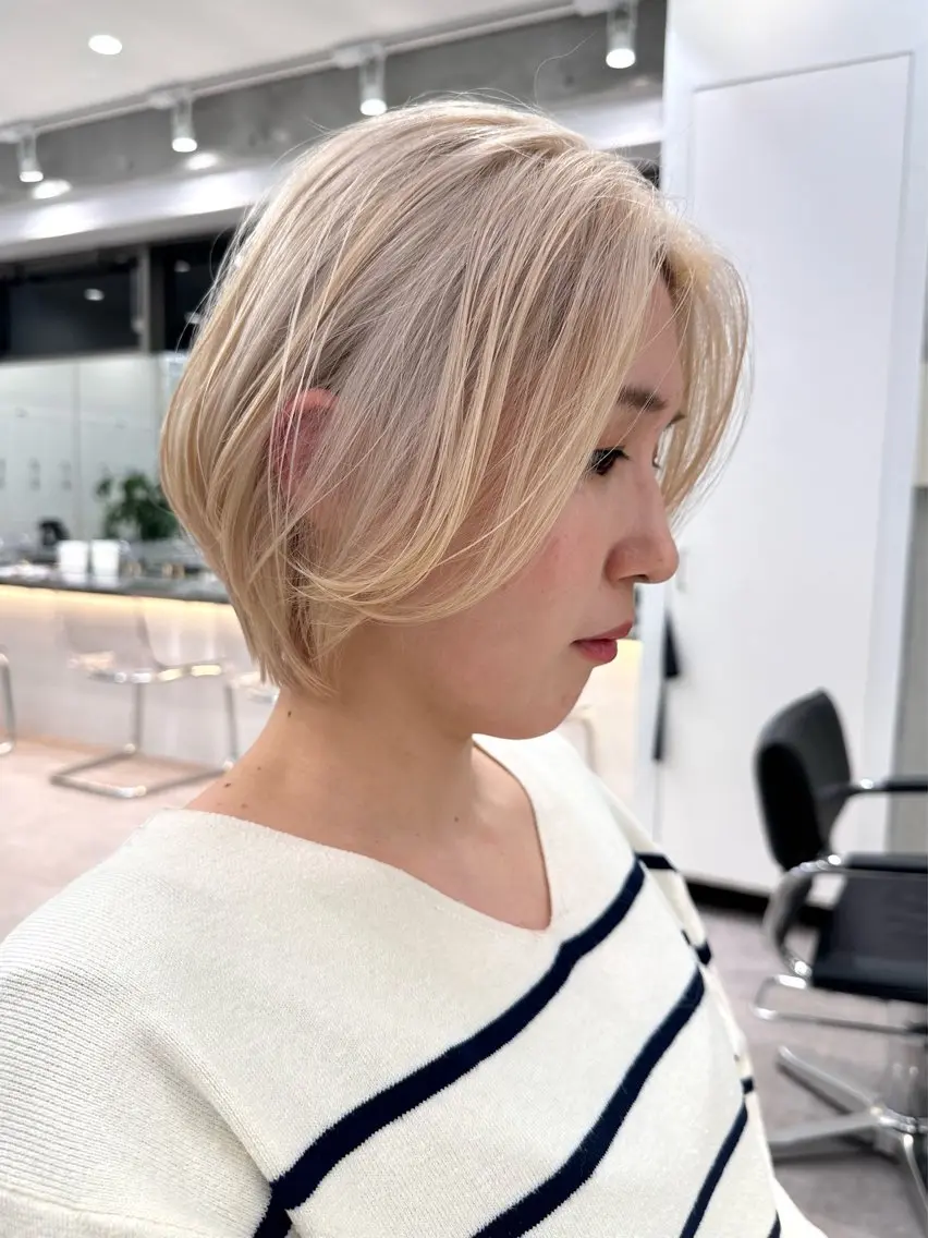 ショート 艶々ブリーチ職人🎀 あげは💖のヘアスタイル
