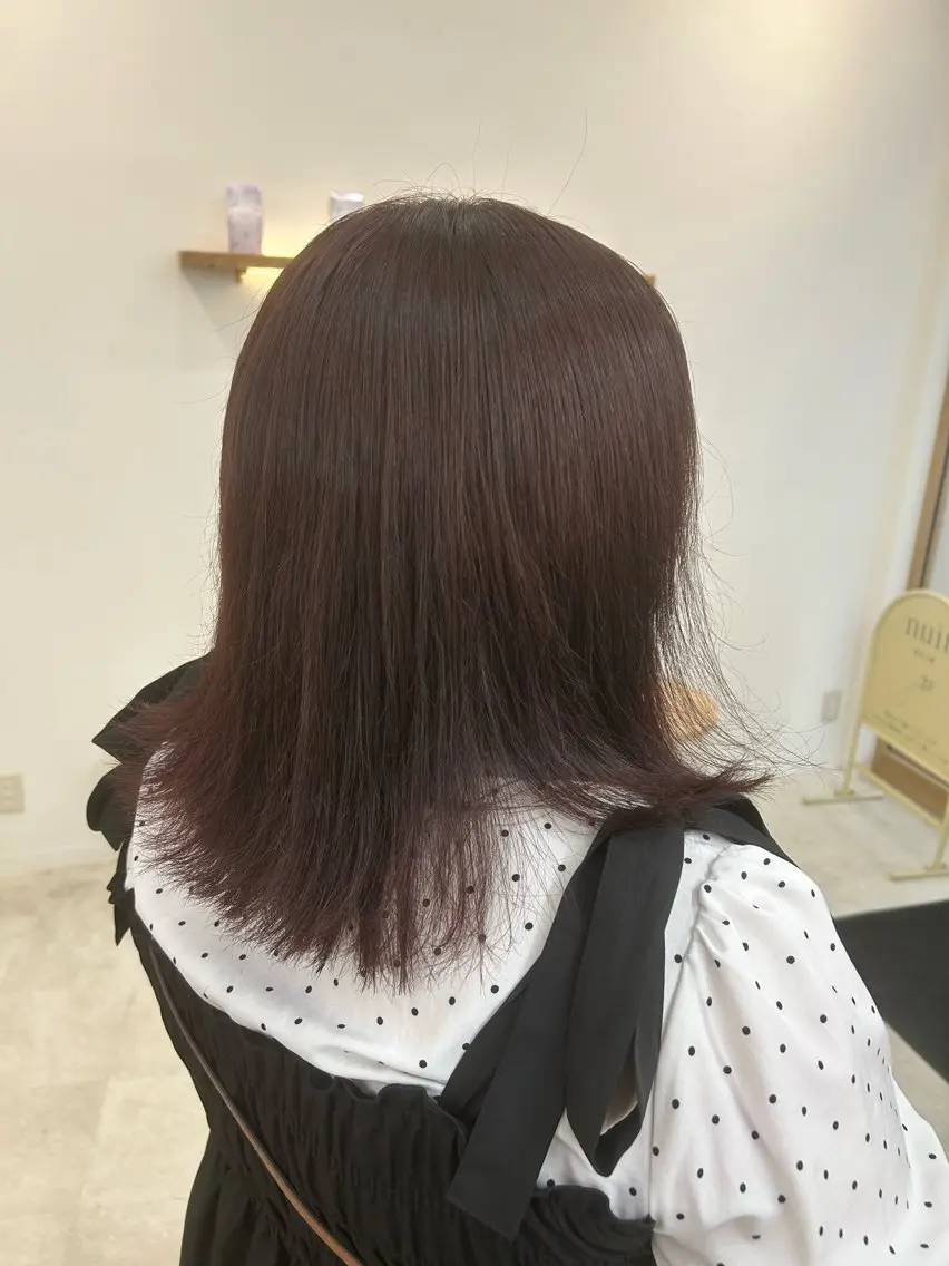 ミディアム ピンクブラウン 外ハネヘア カット ヘアカラー トリートメント Fumika フミカのヘアスタイル