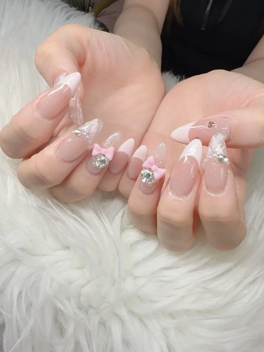 ネイル Lee Nailsのネイルデザイン