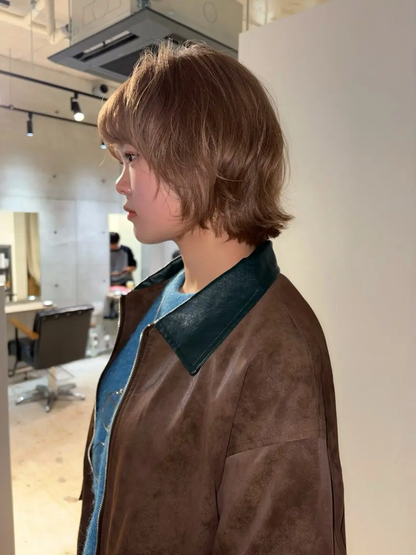 ミディアム 薄暮 マツイ レンのヘアスタイル
