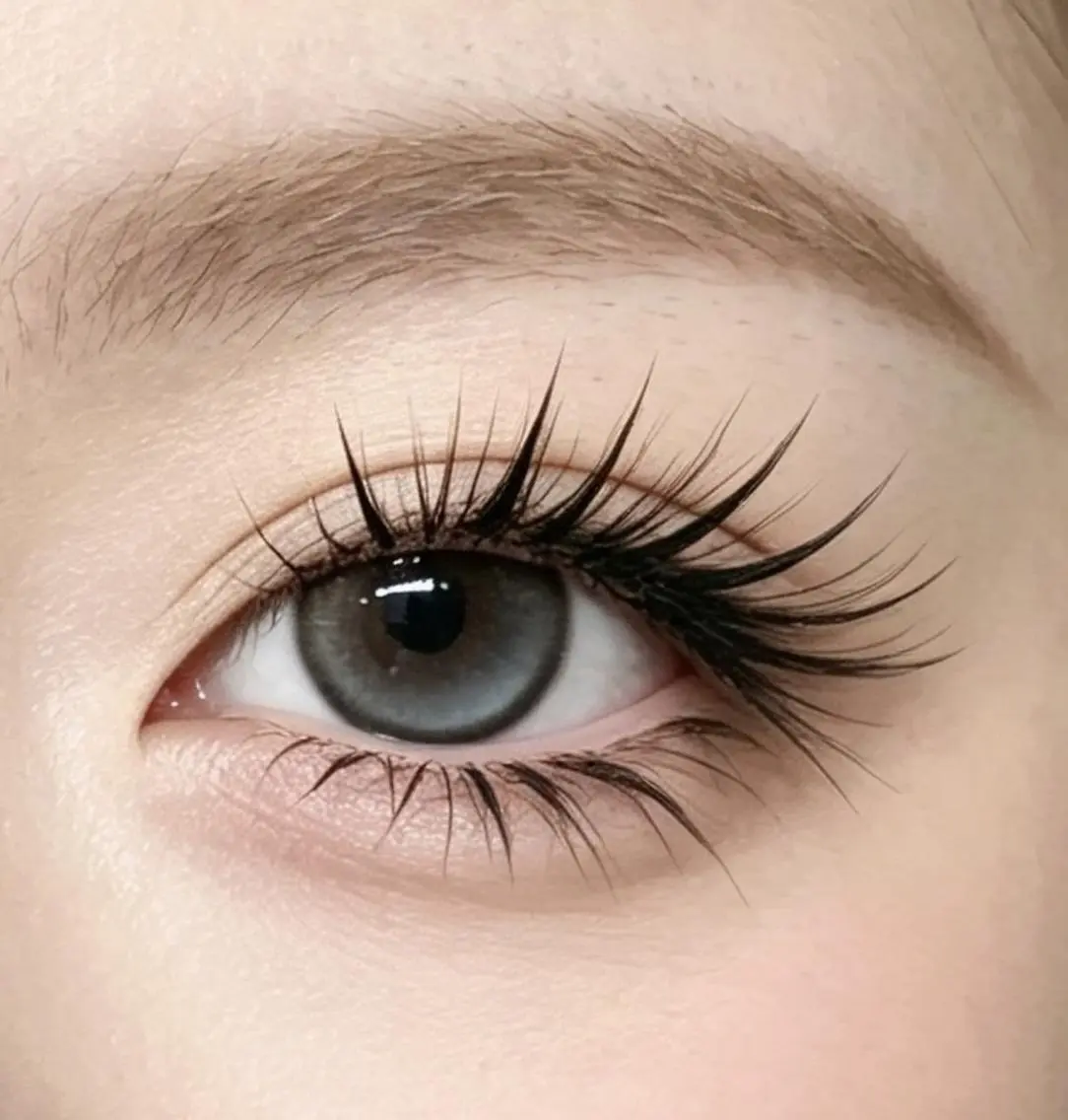 マツエク・マツパ バインドロック 束感まつ毛 フラットラッシュ 韓国風マツエク 下まつげエクステ Akina&Eye lash🌼LED店のマツエク・マツパデザイン