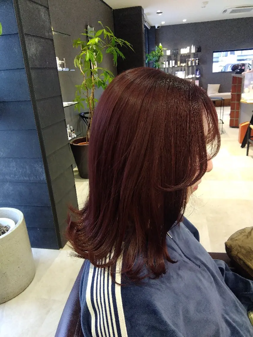 ミディアム カラー 板垣 佳那のヘアスタイル