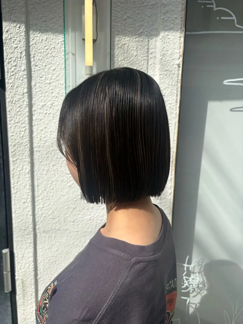 ショート カラー ハイライトカラー ボブ ハイライト momo / カラー、カットモデルのヘアスタイル