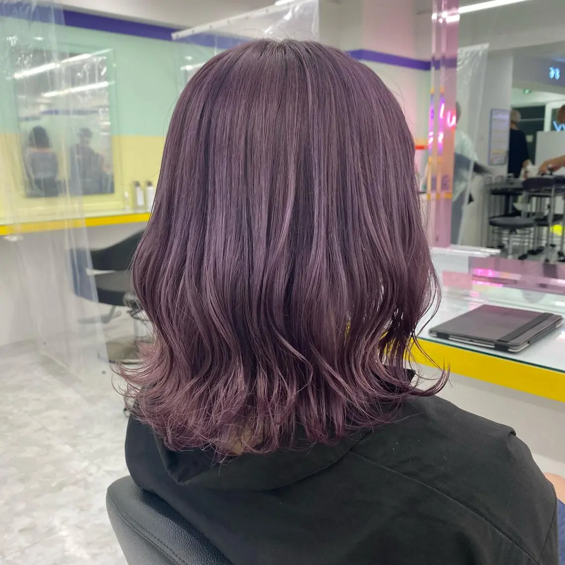 セミロング カラー ヘアアレンジ カット ヘアカラー mai🍑暖色カラー /レイヤー💖のヘアスタイル