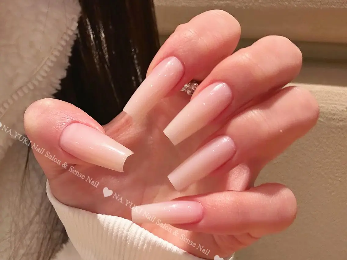ネイル ロングネイル オフィスネイル ワンカラーネイル シンプルネイル 春ネイル 🌷Hana 🌷のネイルデザイン