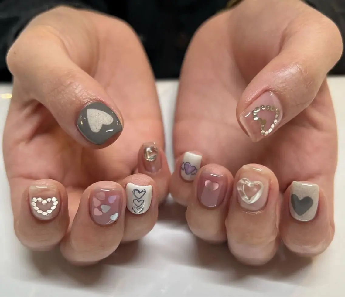 ネイル アートネイル Shis_🦄shi 韓国風キラキラネイルのネイルデザイン