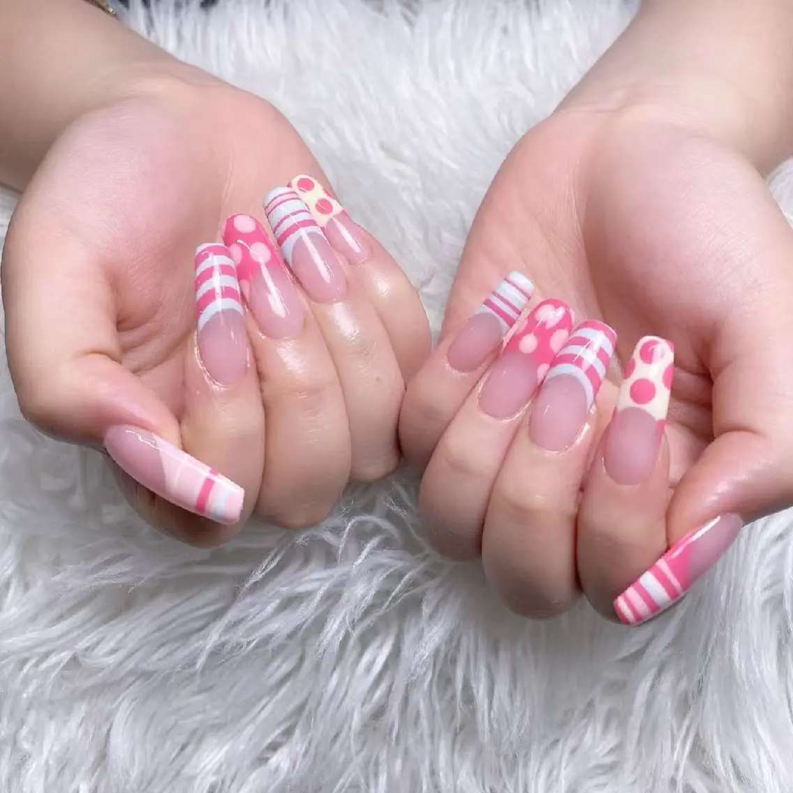 ネイル ENsalon AKIRAのネイルデザイン