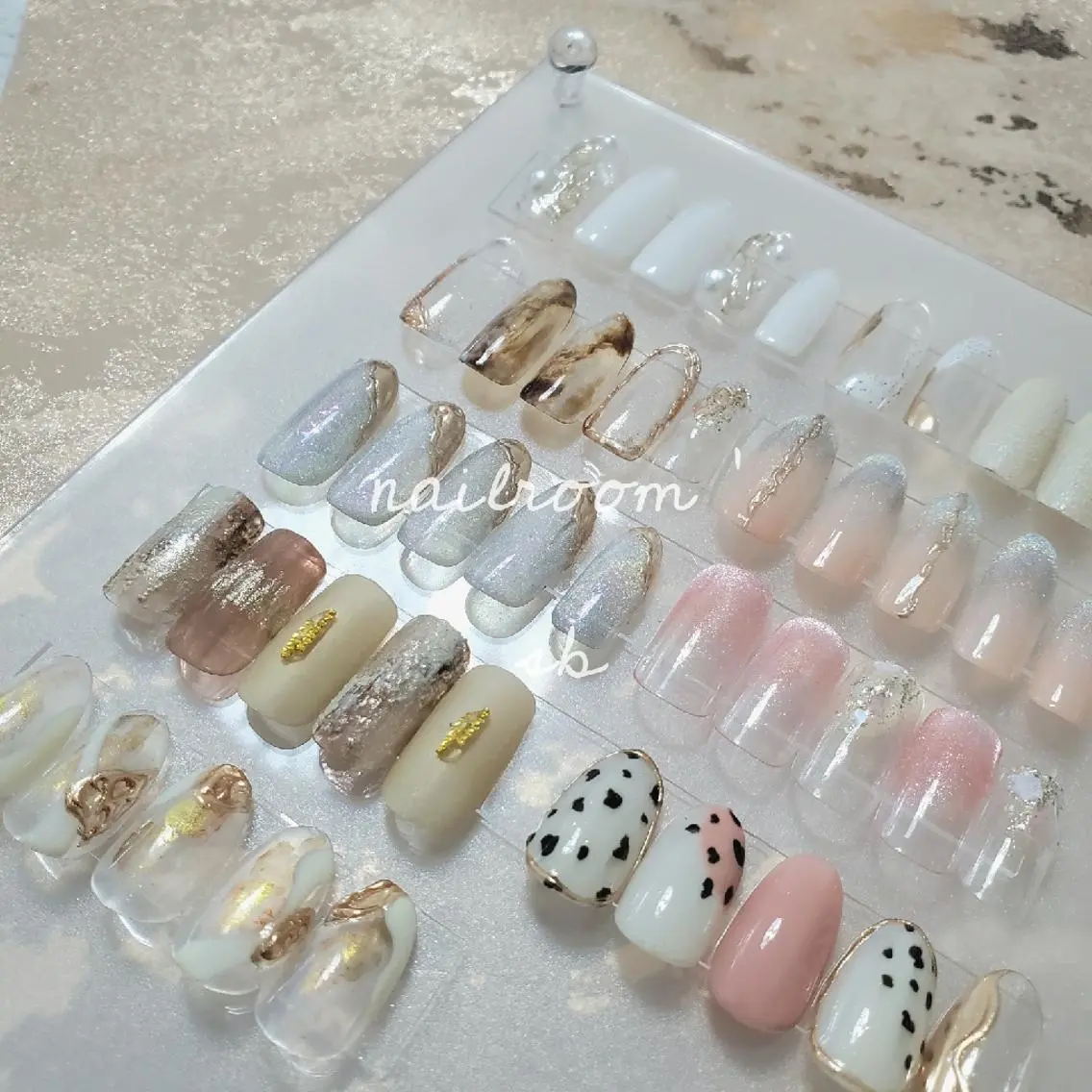 ネイル nailroom sb𓈒𓂂𓏸のネイルデザイン