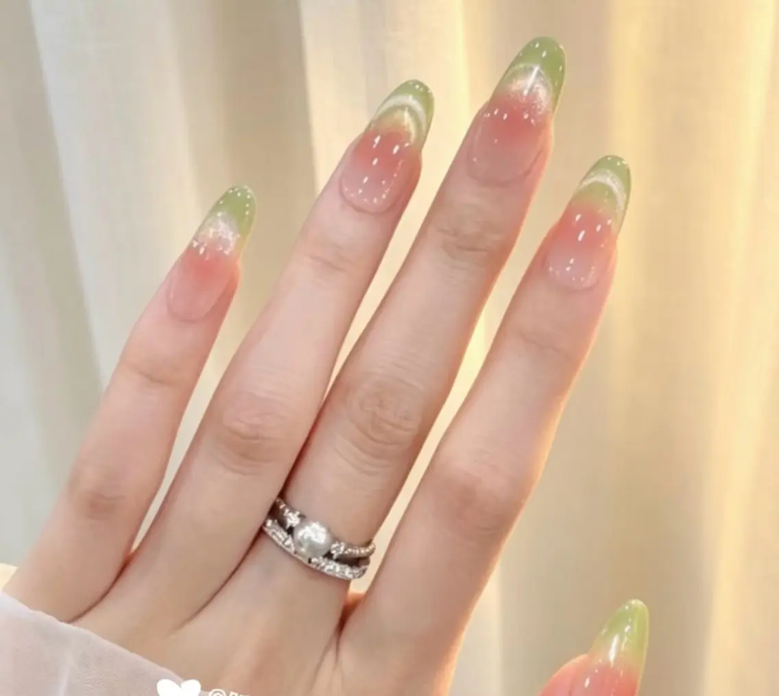 ネイル ハンドネイル H3 Nail Miniのネイルデザイン