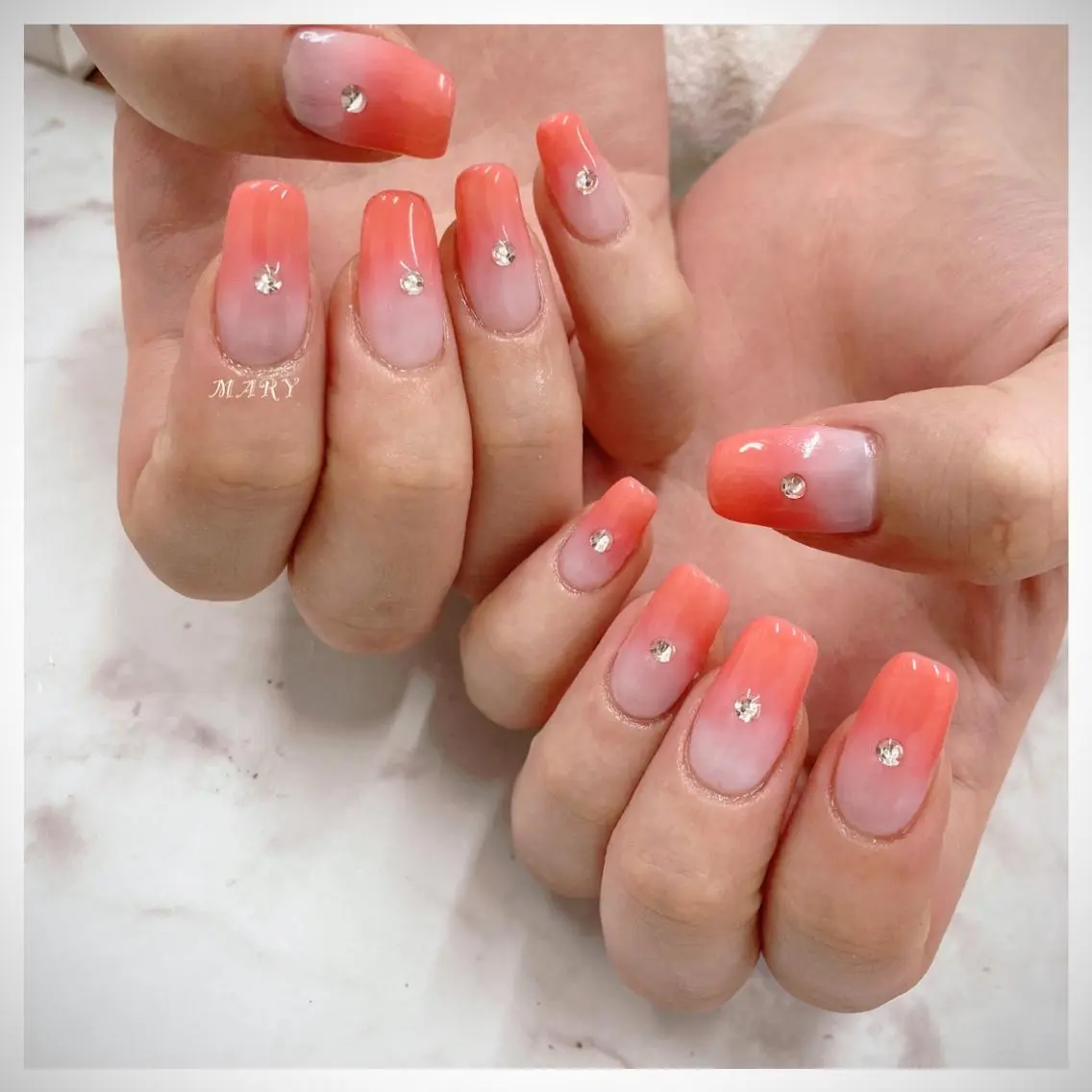 ネイル グラデーション ロングネイル ニュアンスネイル ワンカラーネイル ピンク ハンドネイル Mary nail .narumiのネイルデザイン