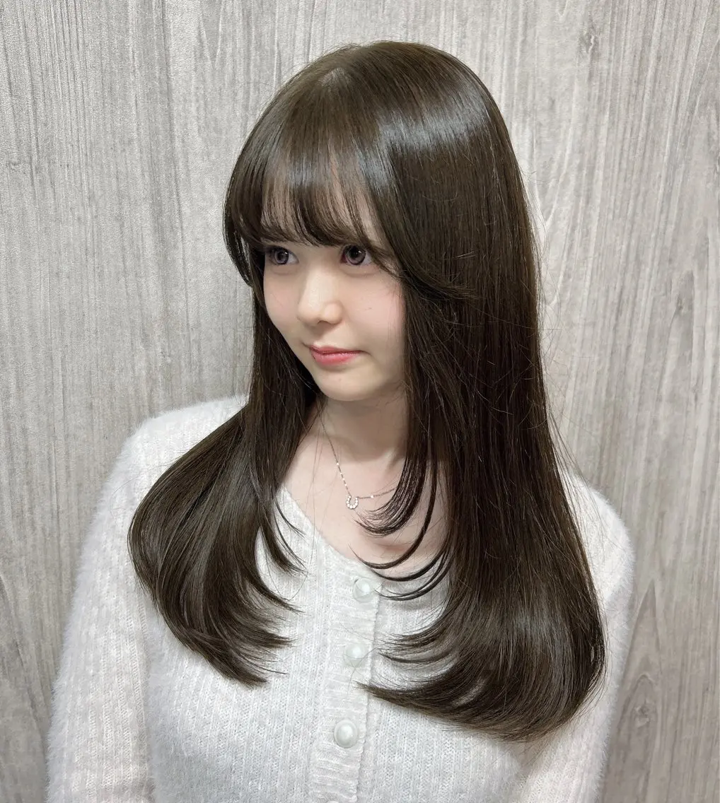 ロング 顔まわりレイヤー 顔周りカット レイヤーカット カット lafit kaede/韓国ヘアのヘアスタイル