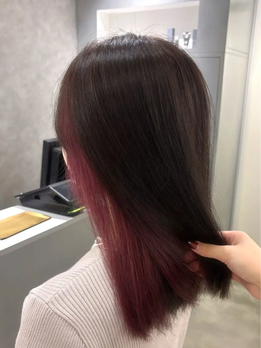 ミディアム カラー インナーカラー ヘアカラー より♡ モデル募集中🎀のヘアスタイル