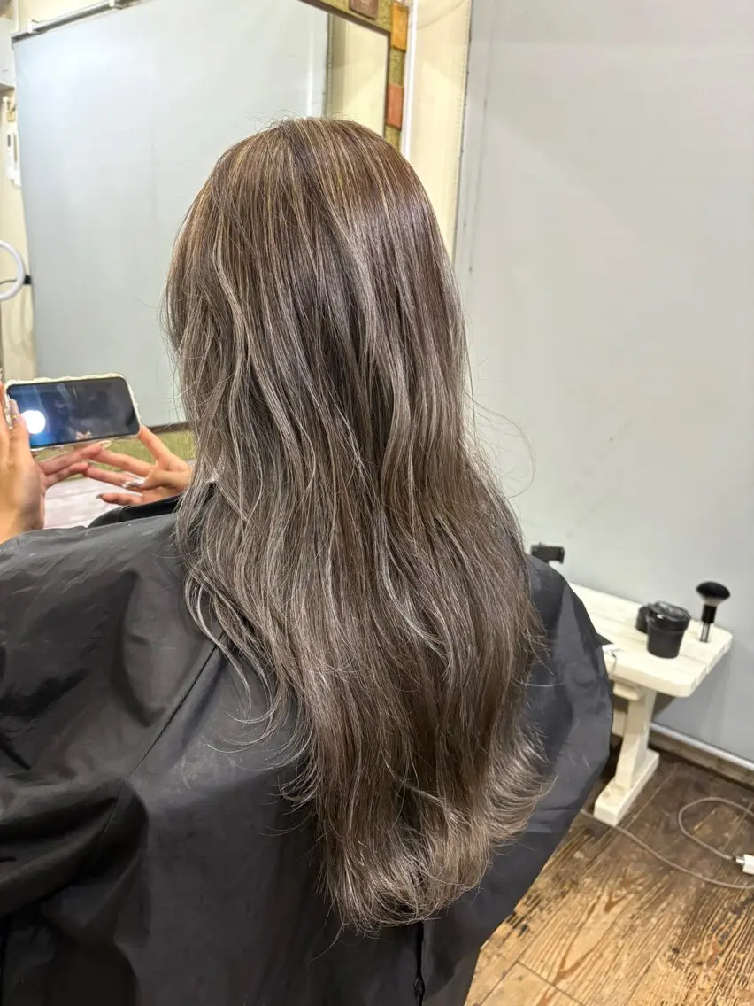 カラー カット ヘアカラー トリートメント 渡辺 健太のヘアスタイル