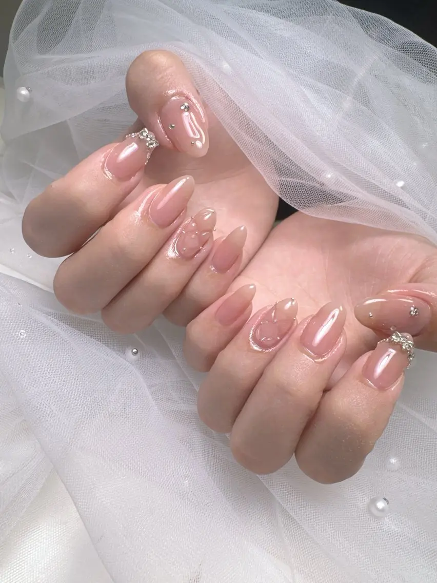 ネイル キラキラネイル 韓国ネイル 持ち込み ワンホンネイル Queeens nailのネイルデザイン