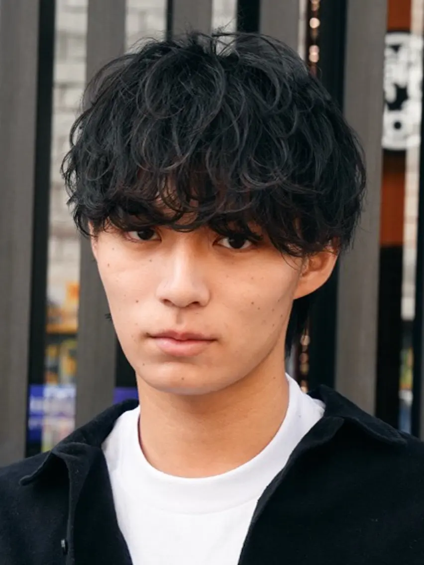 パーマ メンズ フェザーパーマ マッシュ メンズパーマ 学生（メンズ向け） メンズツイストパーマ カット パーマ fifth/原宿/ カットモデル/カズのヘアスタイル