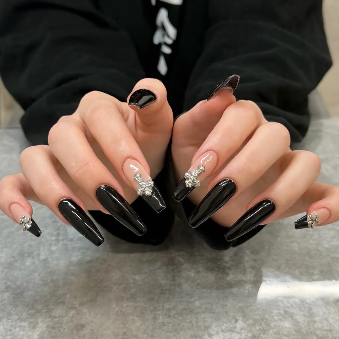 ネイル ハンドネイル cocoro🖤 y2k/個性派ネイルのネイルデザイン