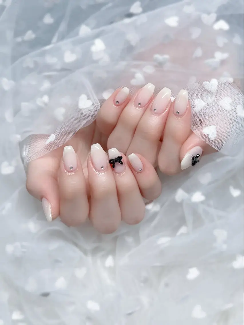ネイル 持ち込み ハンドネイル ✩.*🎀 aoi🎀のネイルデザイン