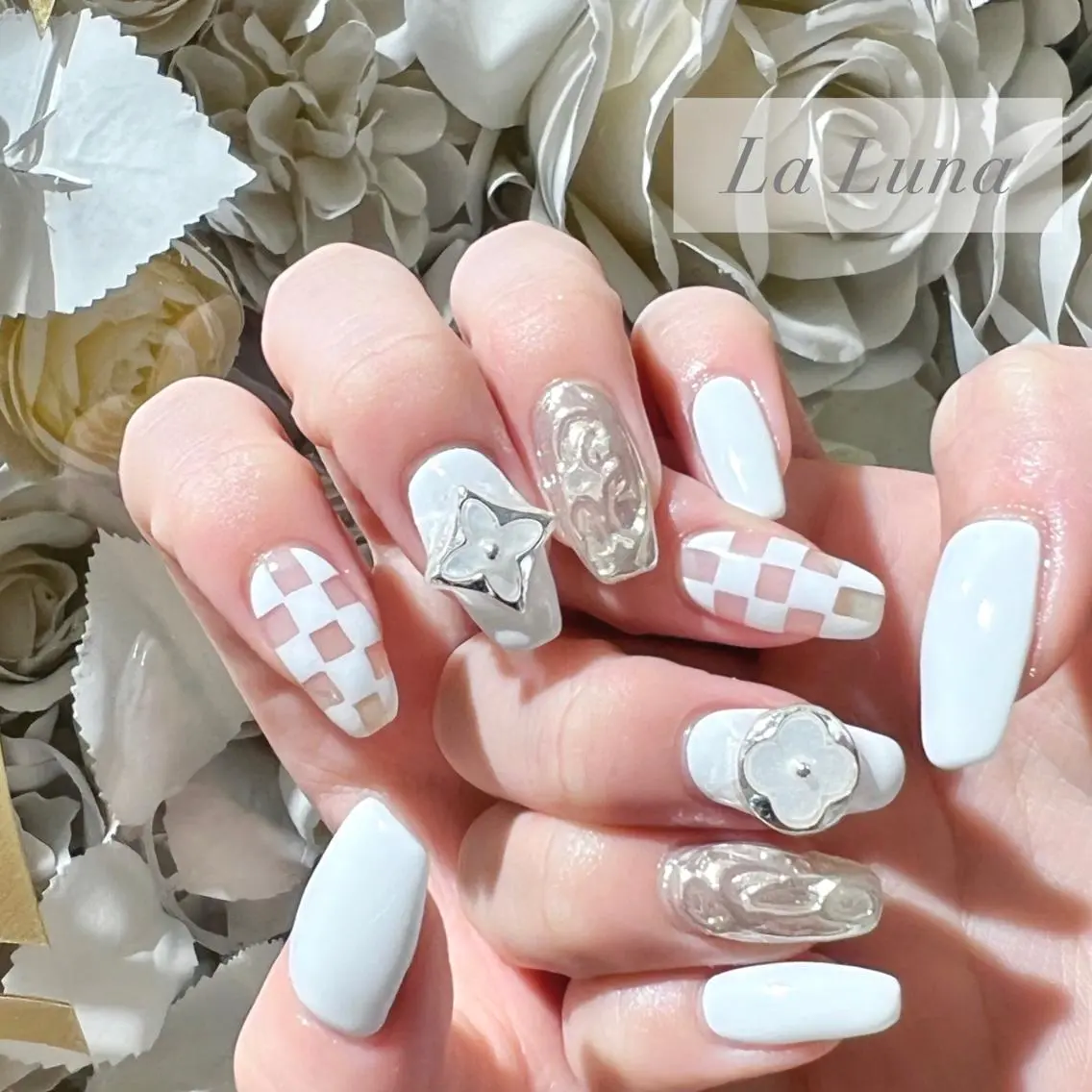 ネイル ＬａＬｕｎａ🌙 Natsukiのネイルデザイン